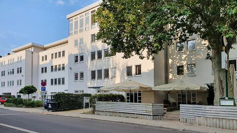 Gebäudeansicht des Hessischen Finanzgerichts in Kassel.